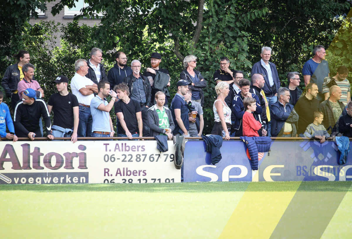 nac kortrijk [2 1] [73 van 92]